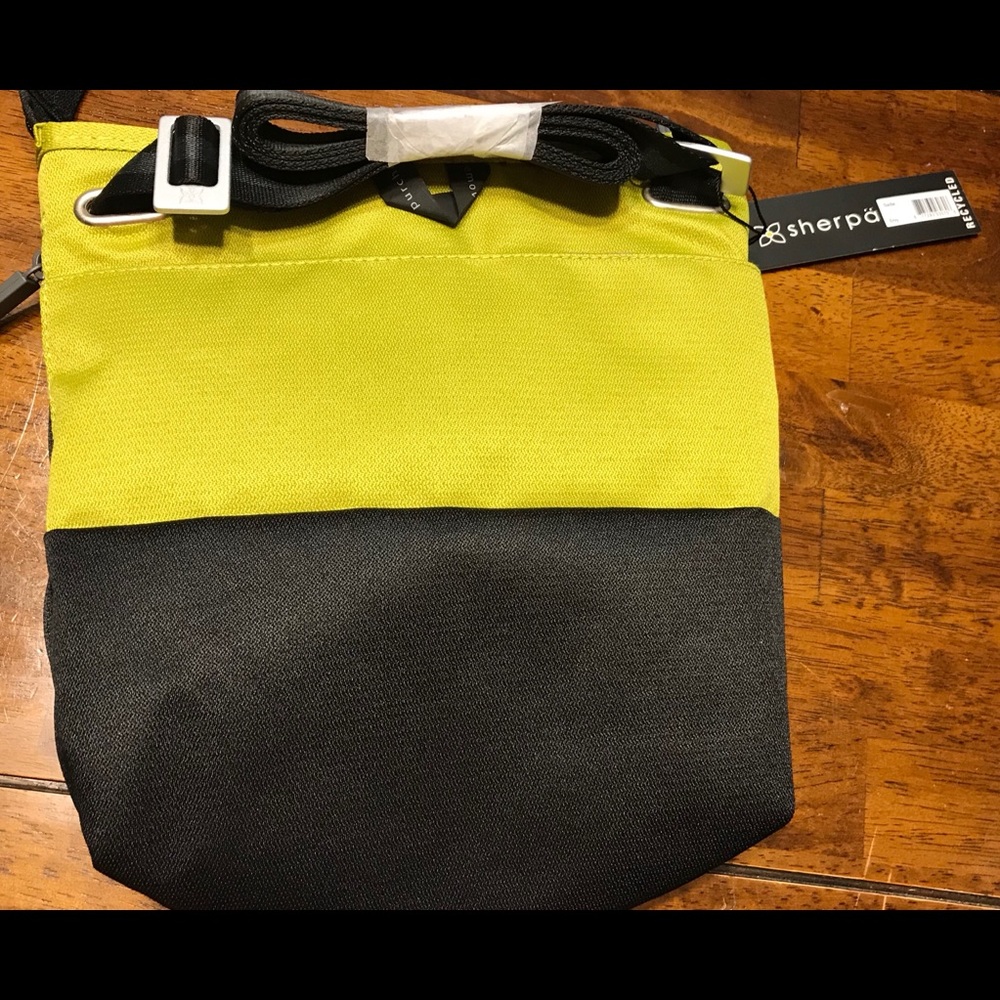 Sherpani Sadie Cross body bag